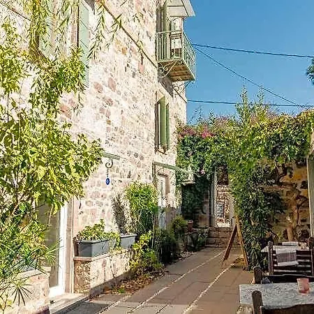 Hotel Cunda Ilios 3*